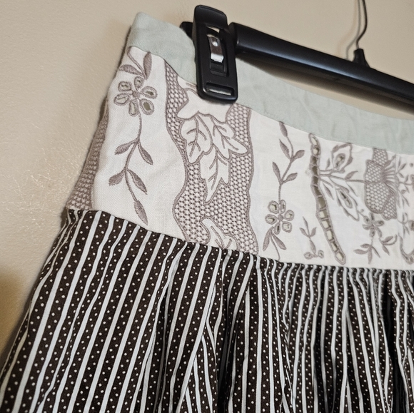 Cabi Floral Embroidered Cotton Flare Swing Skirt Style 917 Women's Size 8 - Picture 3 of 8